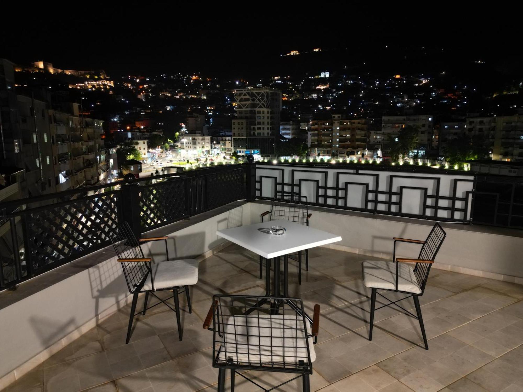 Rs Skendo Apartments Gjirokastër Exterior foto